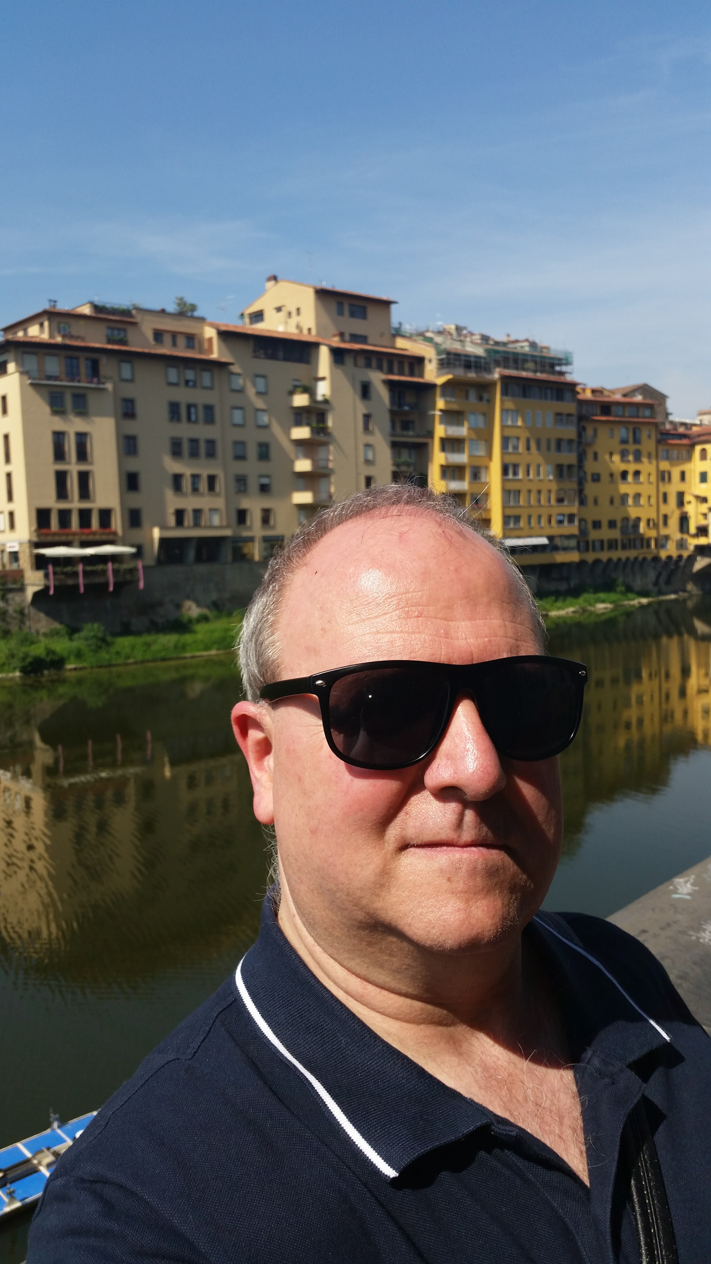 Photo von mit am Fluss Arno Florenz ein par Kilos her